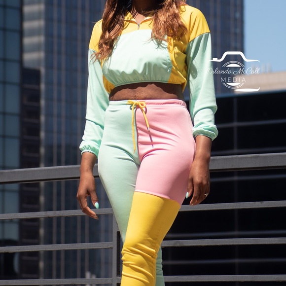 Women’s Patched Pantsset - Picture 5 of 5